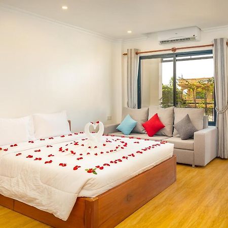 Lägenhet på 400 m² i Sala Kamreuk, med 1 sovrum och 1 badrum  Siem Reap Exteriör bild