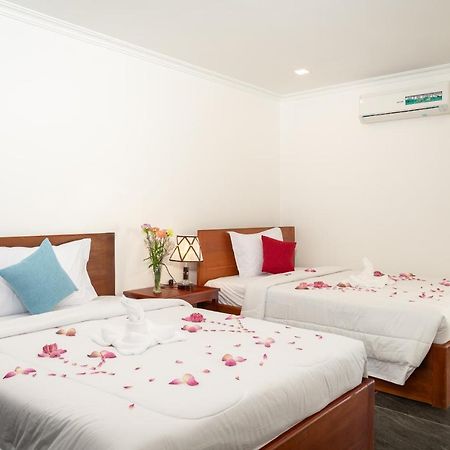 Lägenhet på 400 m² i Sala Kamreuk, med 1 sovrum och 1 badrum  Siem Reap Exteriör bild