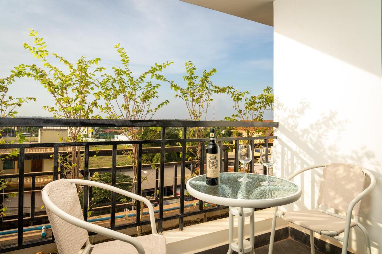Lägenhet på 400 m² i Sala Kamreuk, med 1 sovrum och 1 badrum  Siem Reap Exteriör bild