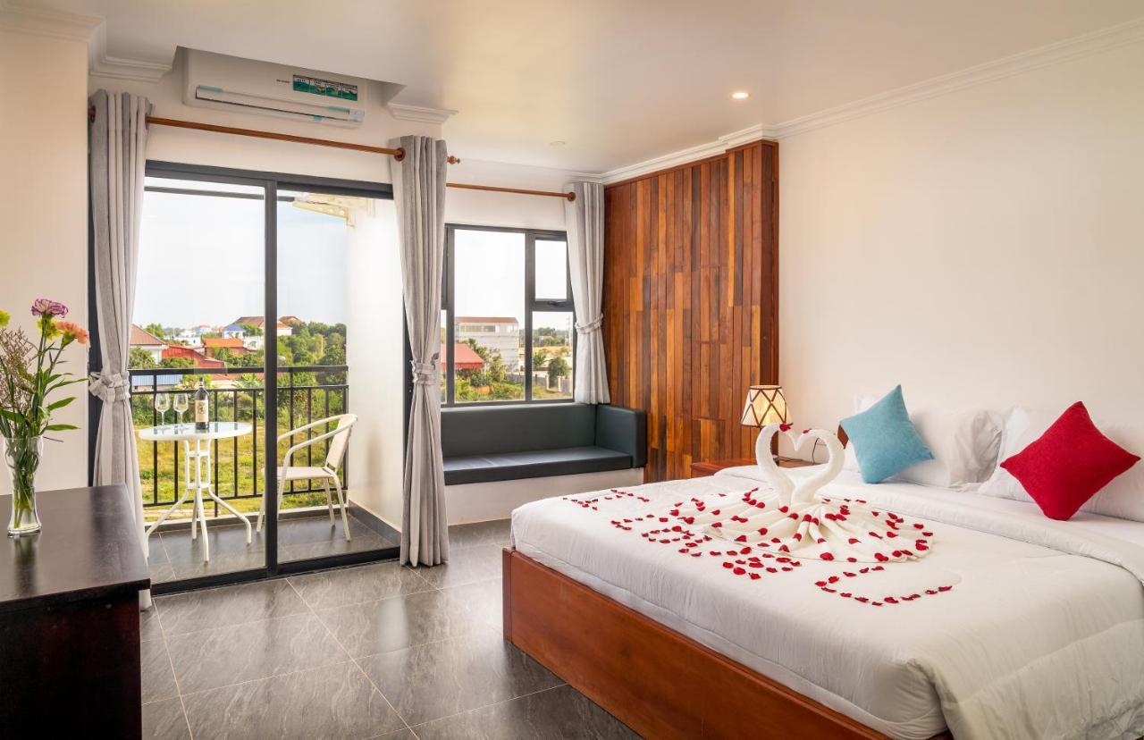 Lägenhet på 400 m² i Sala Kamreuk, med 1 sovrum och 1 badrum  Siem Reap Exteriör bild