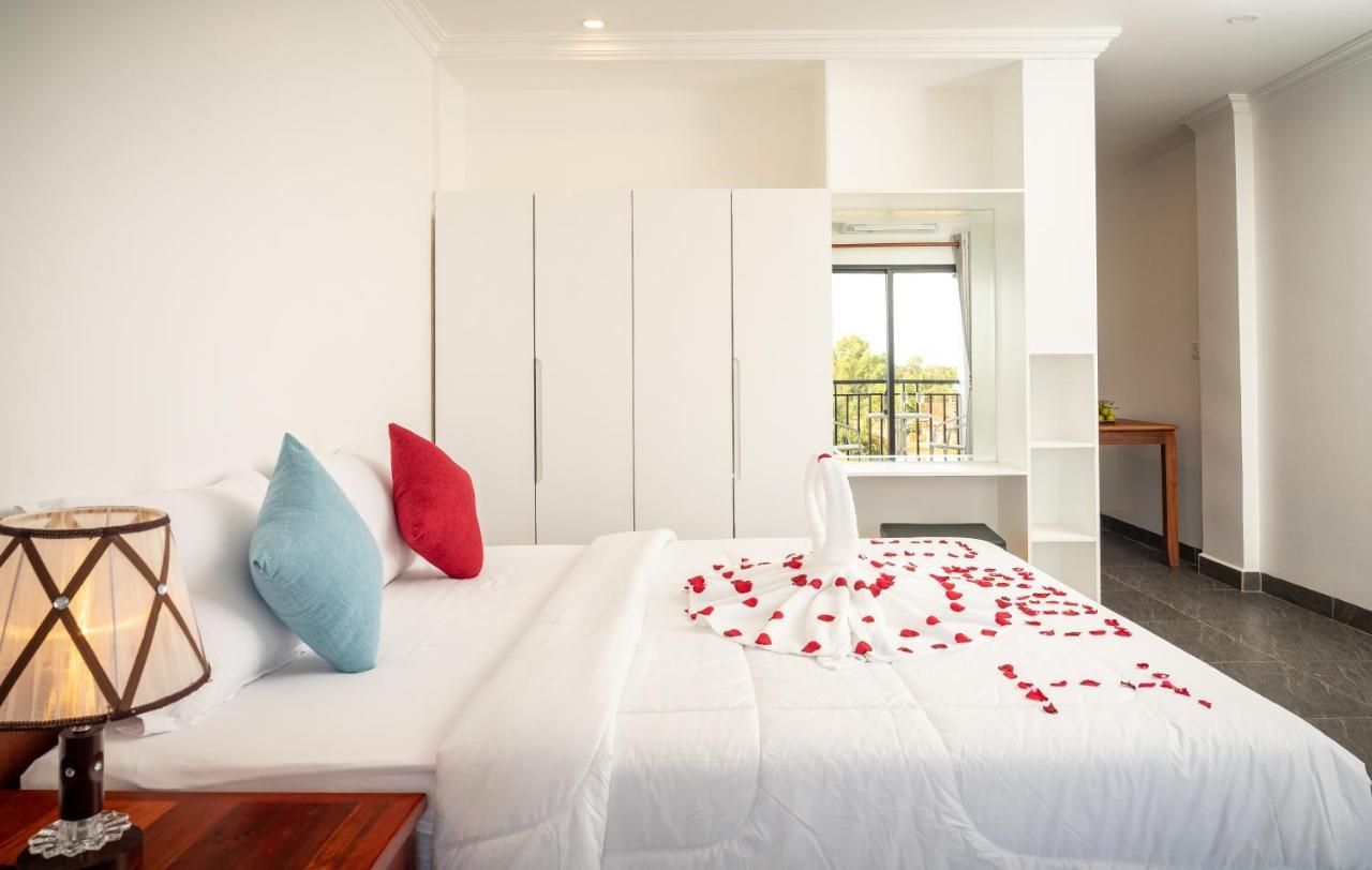 Lägenhet på 400 m² i Sala Kamreuk, med 1 sovrum och 1 badrum  Siem Reap Exteriör bild