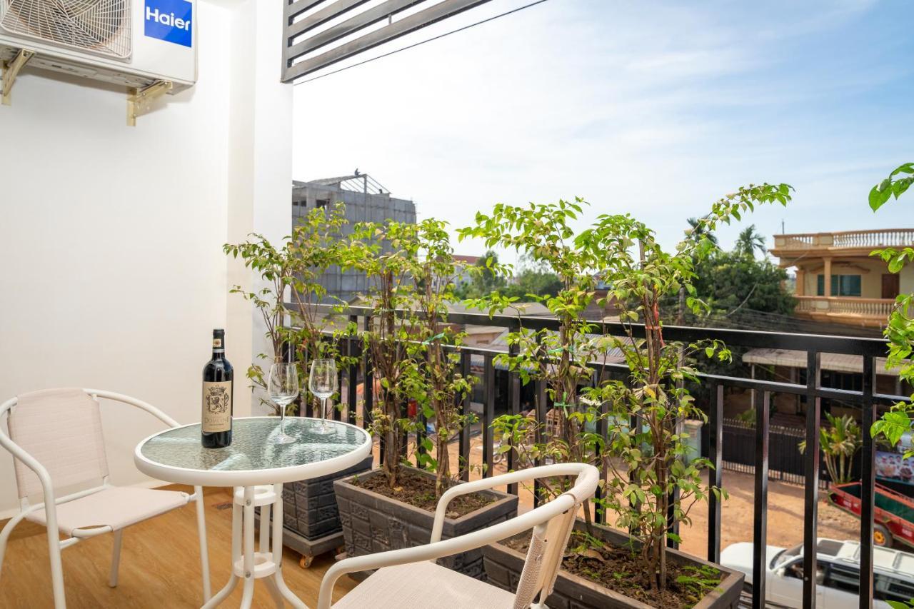 Lägenhet på 400 m² i Sala Kamreuk, med 1 sovrum och 1 badrum  Siem Reap Exteriör bild