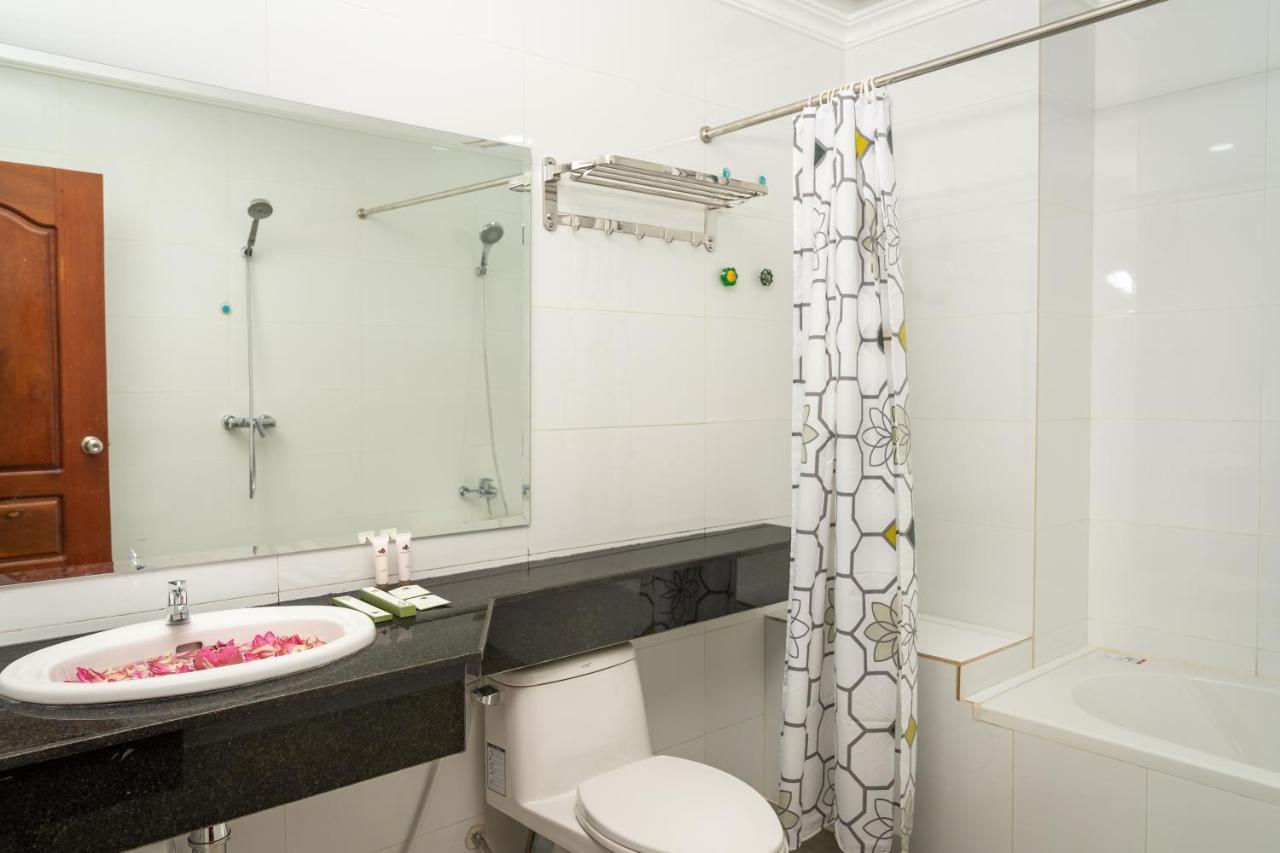 Lägenhet på 400 m² i Sala Kamreuk, med 1 sovrum och 1 badrum  Siem Reap Exteriör bild